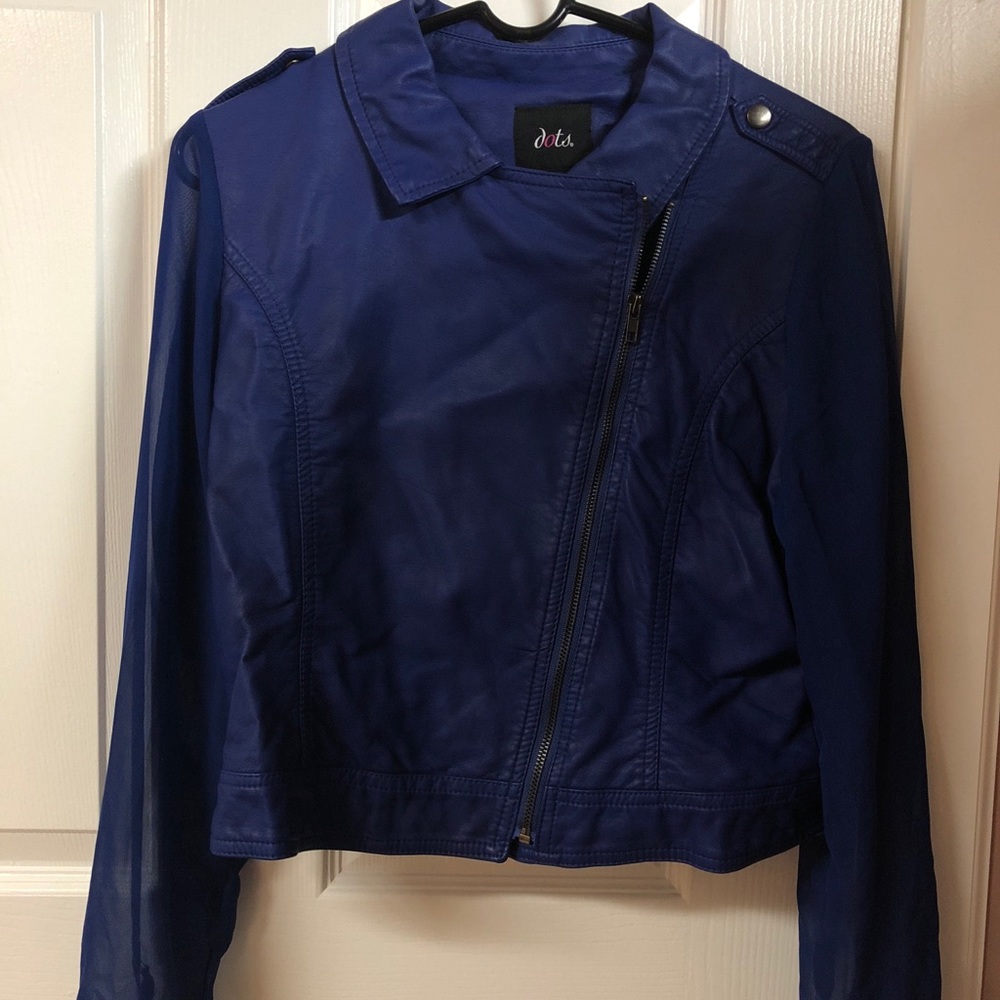Jacket with zipper